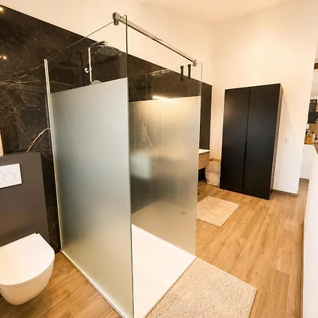 Station 33 Apartment Spa